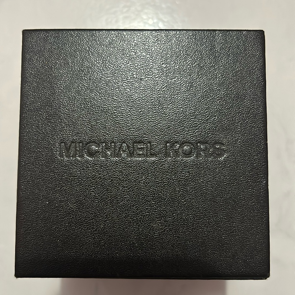 Michael Kors Watch Box